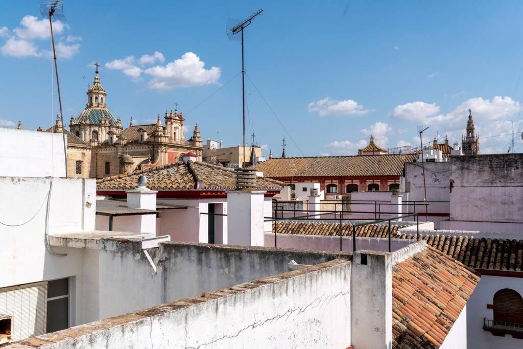 Behouse Sierpes Apartment Sevilla Exterior foto