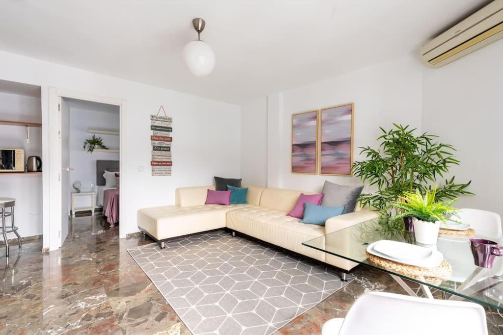 Behouse Sierpes Apartment Sevilla Exterior foto